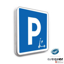 Panneau parking réservé aux trottinettes électriques