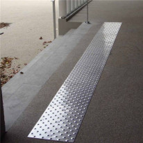 Dalle podotactile en Aluminium - 800 x 420 mm - In