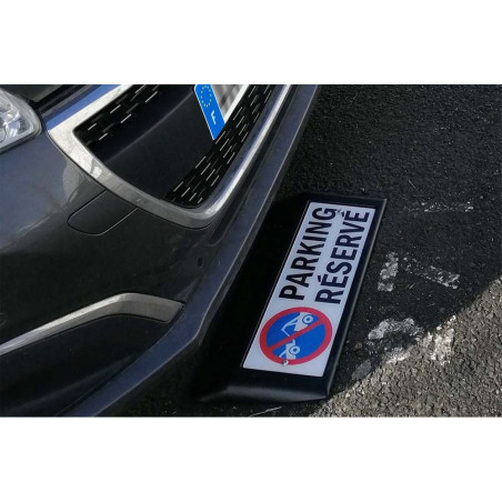 Support avec plaque personnalisée pour parking