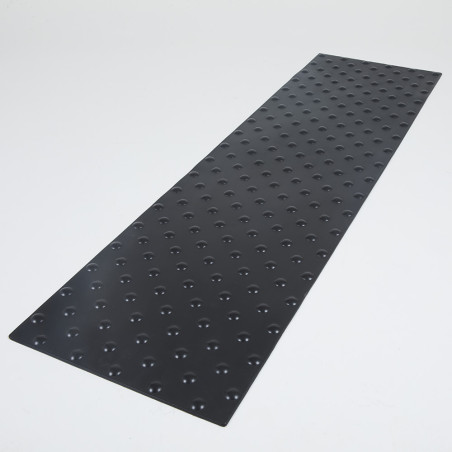 dalle podotactile noire de côté
