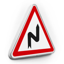 Panneau Succession de virages dont le 1er est à droite - A1c - Gamme standard - Classe 1
